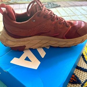 Hoka hiking shoes. Size 8 gore-Tex (waterproof)